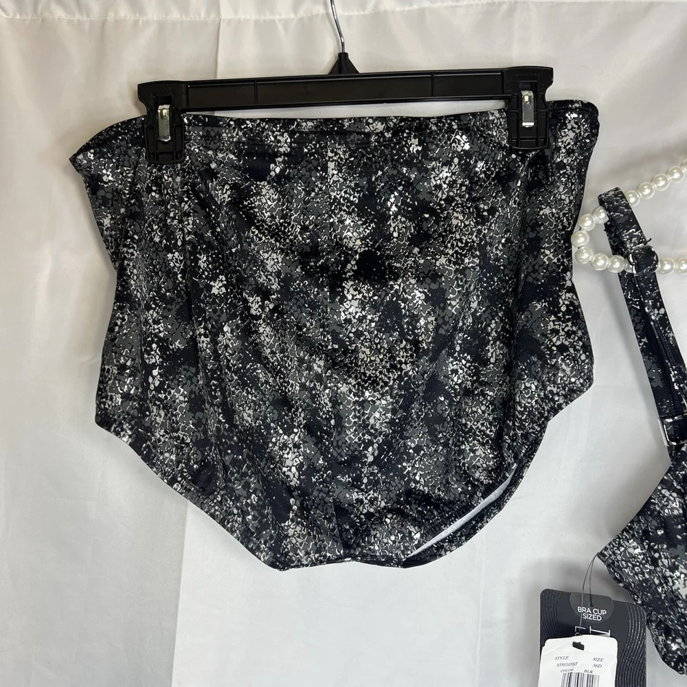 Miraclesuit Surplice Top 36D Bottom Sz 16 in Dragonstone Beach Pool Vacation